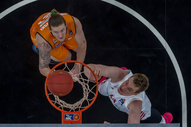 曼市阵容与 曼市阵容与